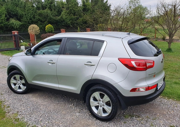 Kia Sportage cena 43700 przebieg: 173000, rok produkcji 2011 z Wolbrom małe 742